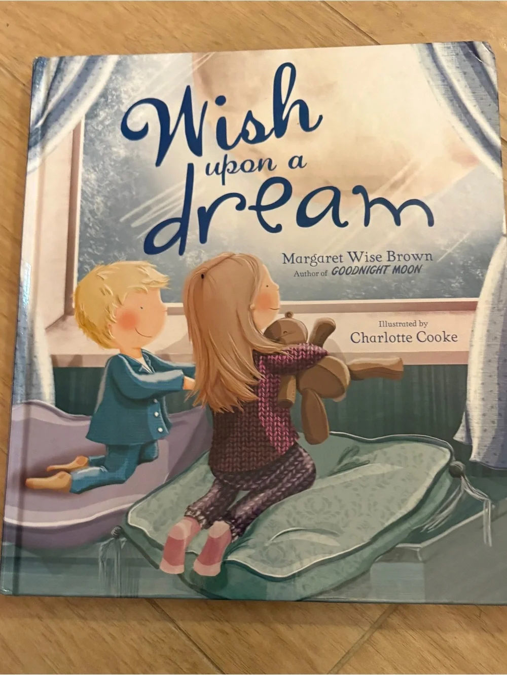 Margaret Wise Brown NWT “Good Night Moon” Collection- 5 piece set-Game and Books